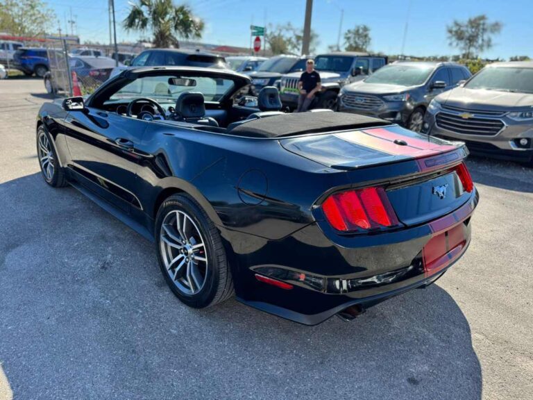 Ford-mustang-ecoboost-premium-show-car-motors (1)