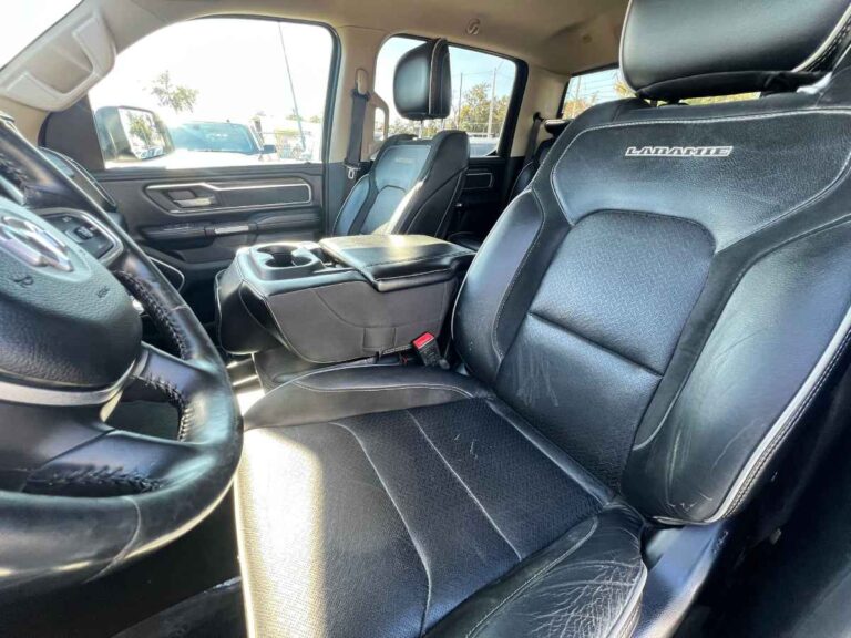 ram-1500-laramie-2020-branco-show-car (18)