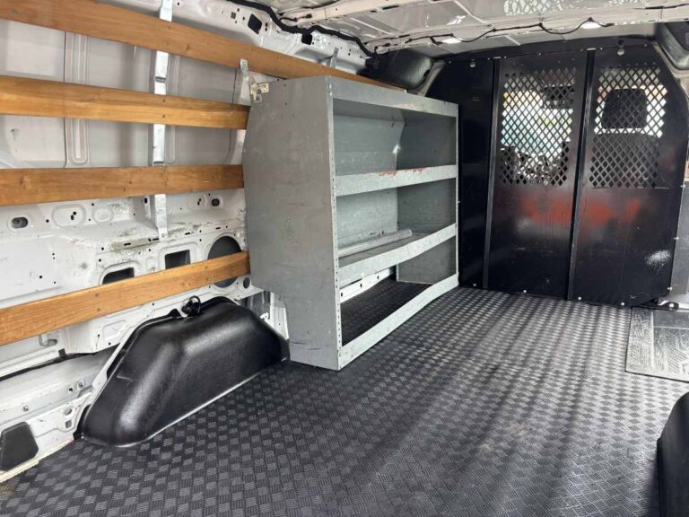2018-ford-transit-250-branco-A89519 (10)