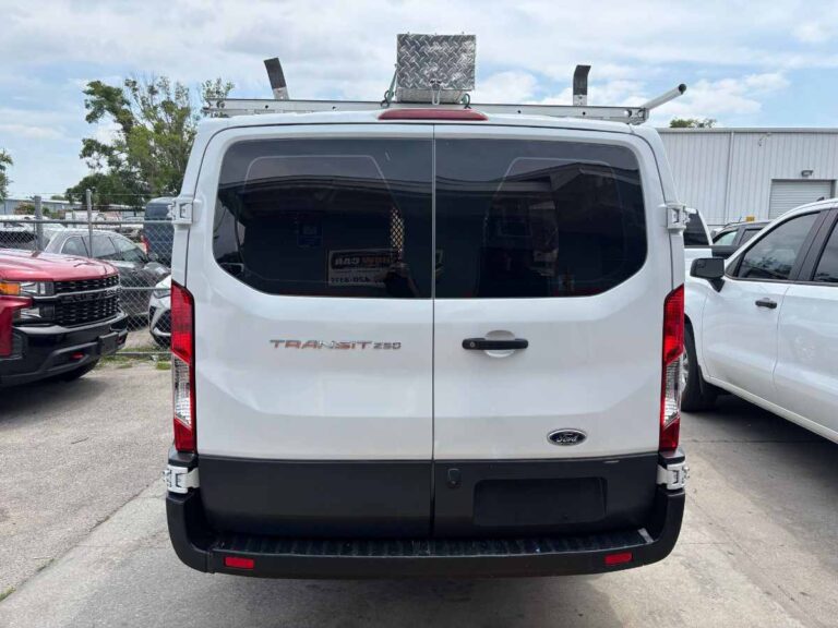 2018-ford-transit-250-branco-A89519 (4)