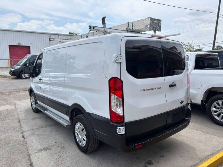 2018-ford-transit-250-branco-A89519 (8)