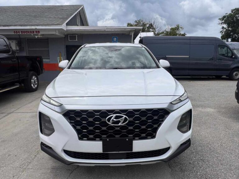 2019-hyundai santa fe se 101870 (1)