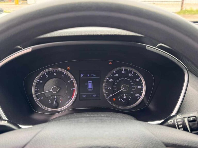 2019-hyundai santa fe se 101870 (11)