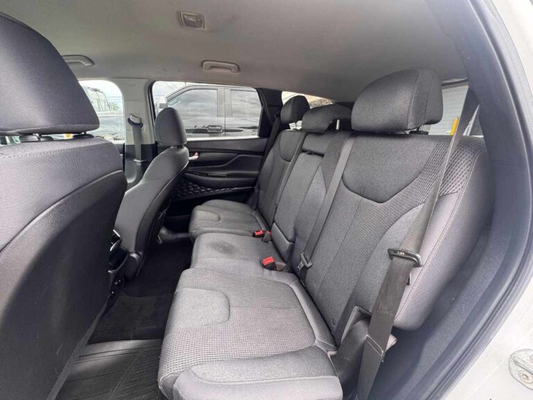 2019-hyundai santa fe se 101870 (14)