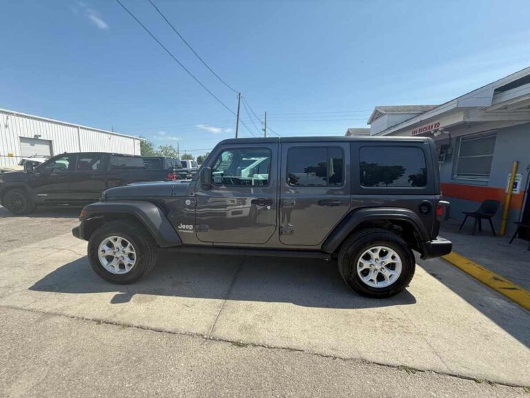 2021-jeep-wrangler-unlimited-islander-723151 (10)