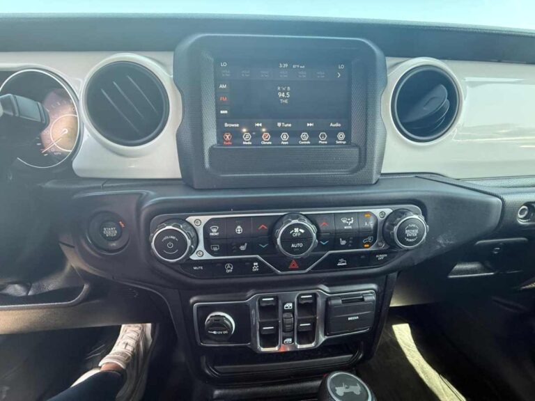 2021-jeep-wrangler-unlimited-islander-723151 (15)