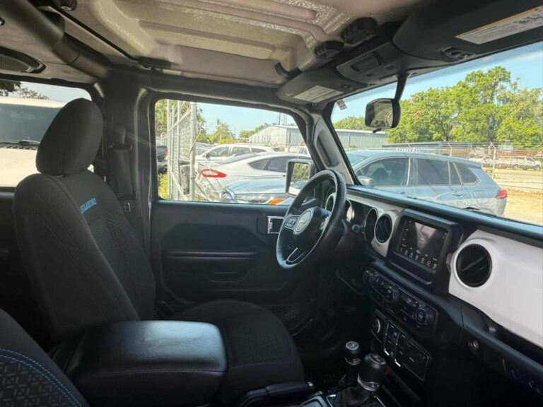 2021-jeep-wrangler-unlimited-islander-723151 (18)