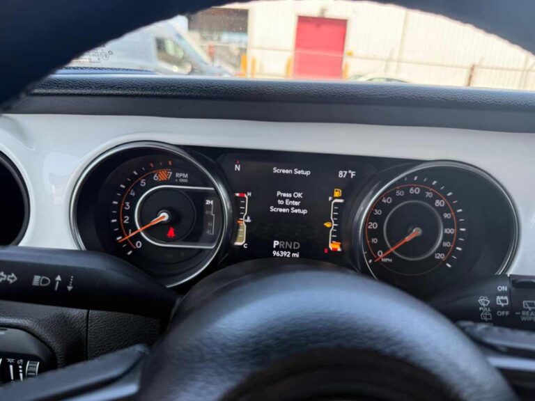 2021-jeep-wrangler-unlimited-islander-723151 (21)