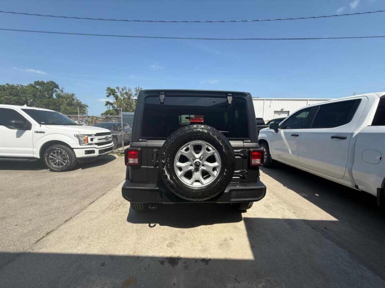 2021-jeep-wrangler-unlimited-islander-723151 (5)
