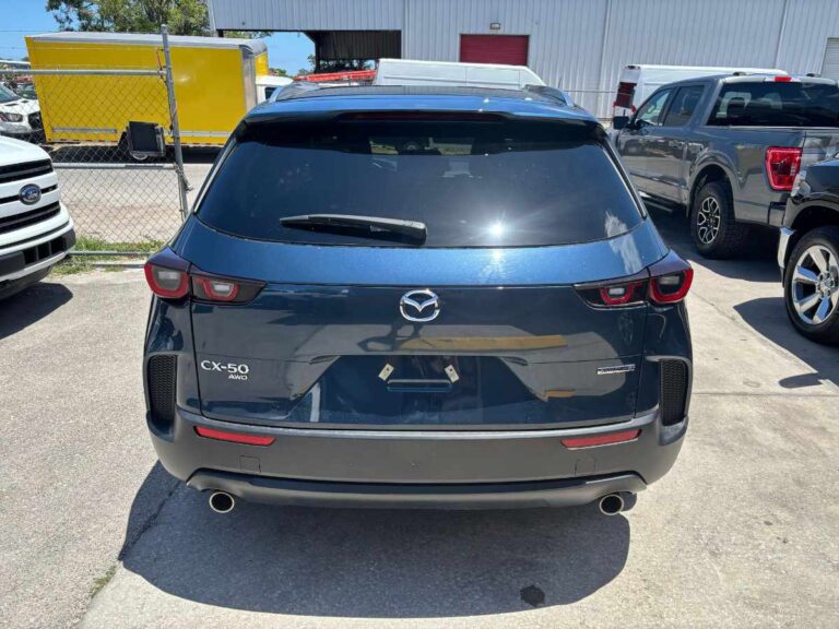 2024-mazda-cx-50-preferred-181873 (5)