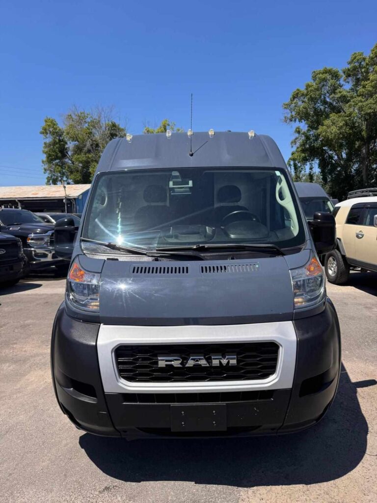 ram-promaster-3500-159-wb-cinza-$24995-542247 (3)