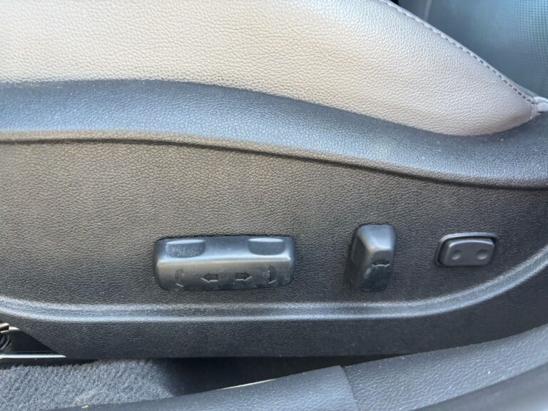 2015-hyundai-elantra-554428 (18)