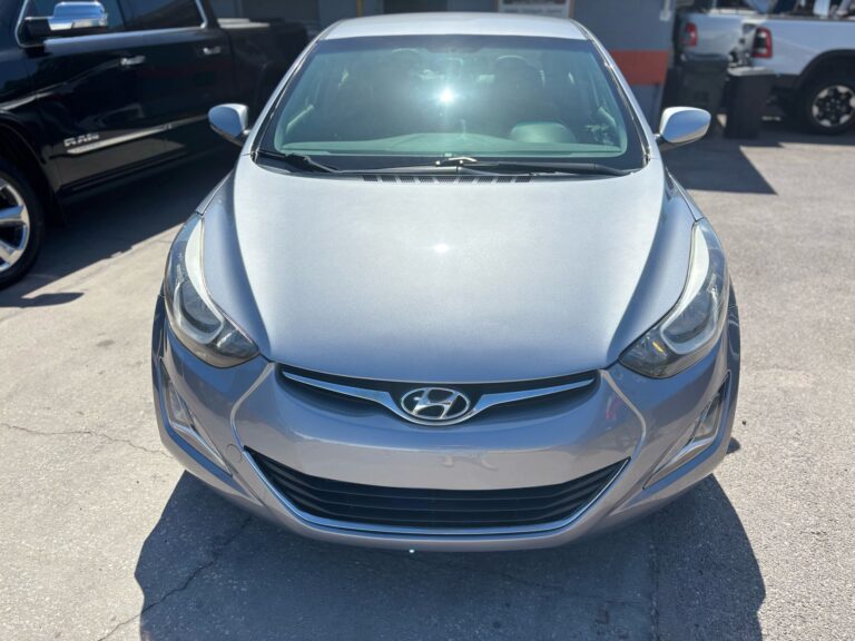 2015-hyundai-elantra-554428 (2)