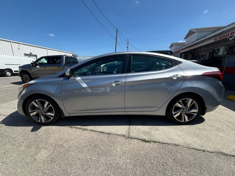 2015-hyundai-elantra-554428 (6)