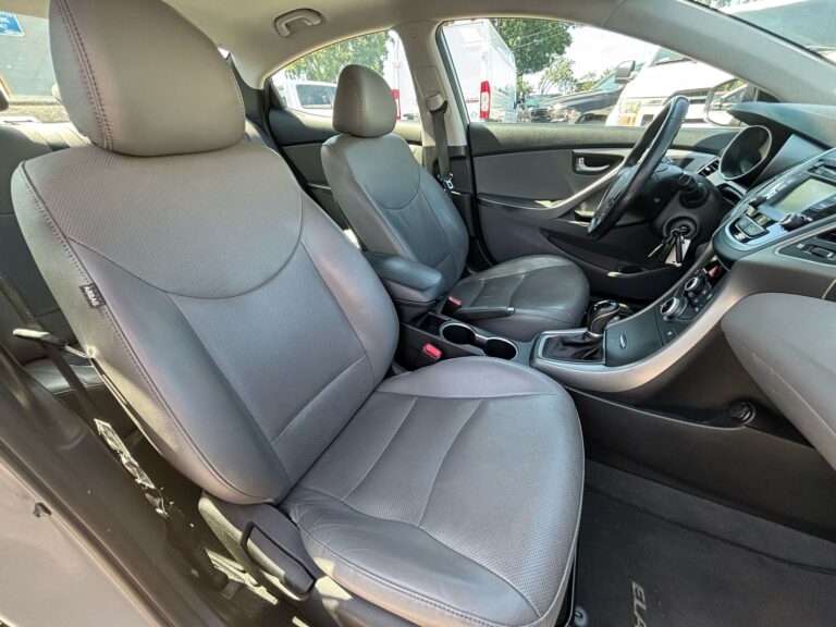2015-hyundai-elantra-554428 (9)