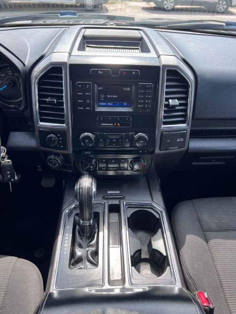2016-ford-f-150-xlt-preto-b72648 (21)