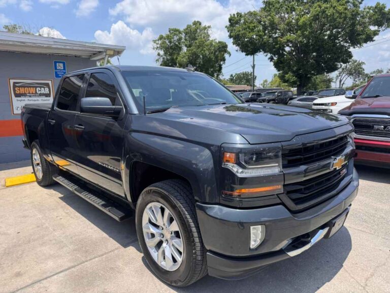 2017-chevrolet-silverado-1500-lt-333079 (5)