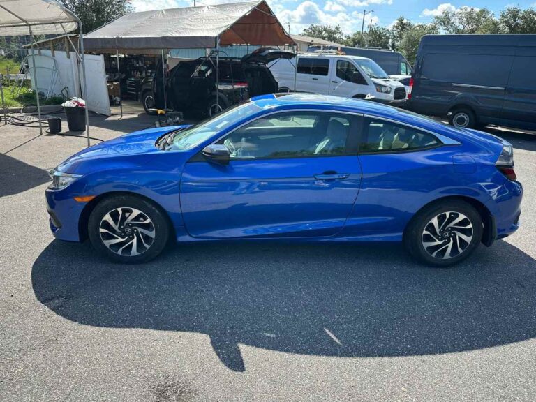 2017-honda-civic-lx-p-309368 (4)