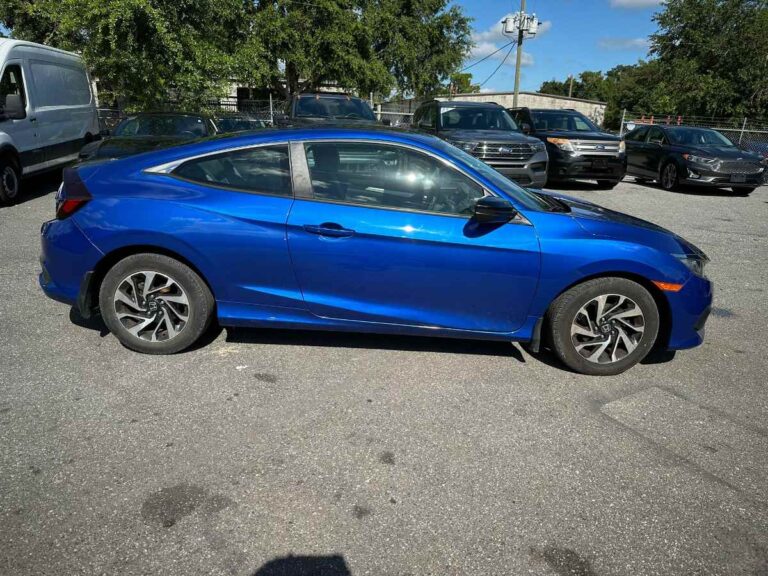 2017-honda-civic-lx-p-309368 (7)