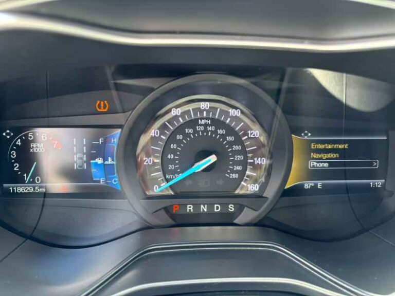 2019-ford-fusion-titanium-cinza-153200 (12)