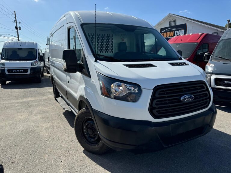 2019-ford-transit-150-branca-b32530 (3)