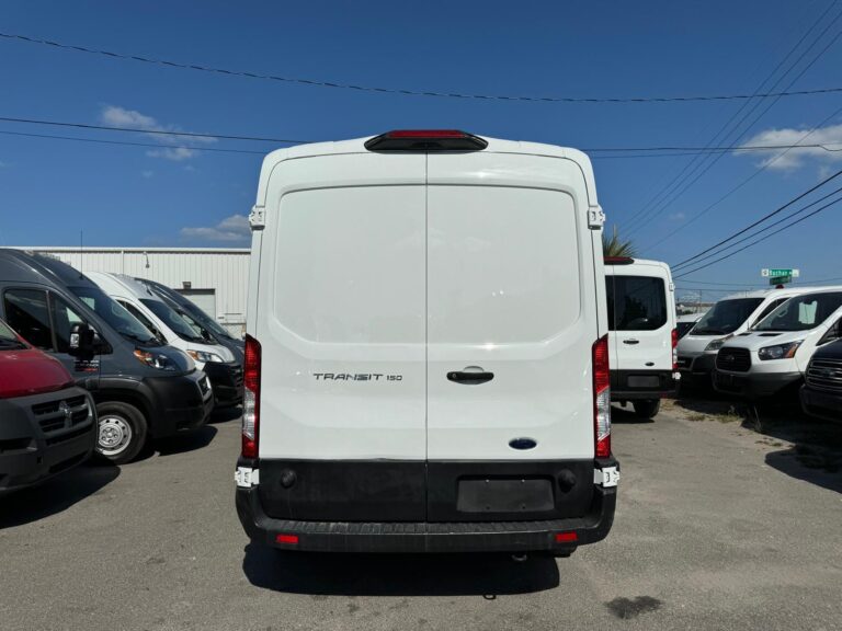 2019-ford-transit-150-branca-b32530 (8)