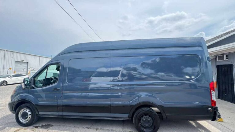 2019-ford-transit-250-b29081 (5)