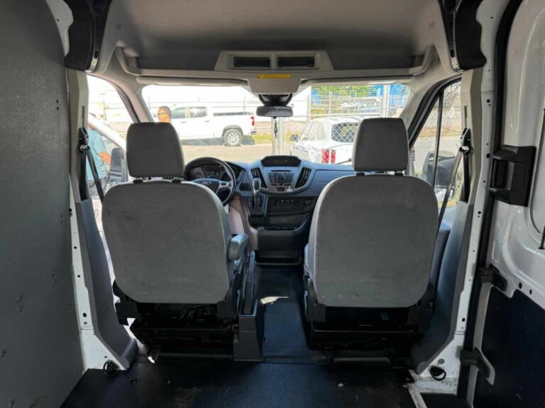 2019-ford-transit-250-branca-b53994 (11)