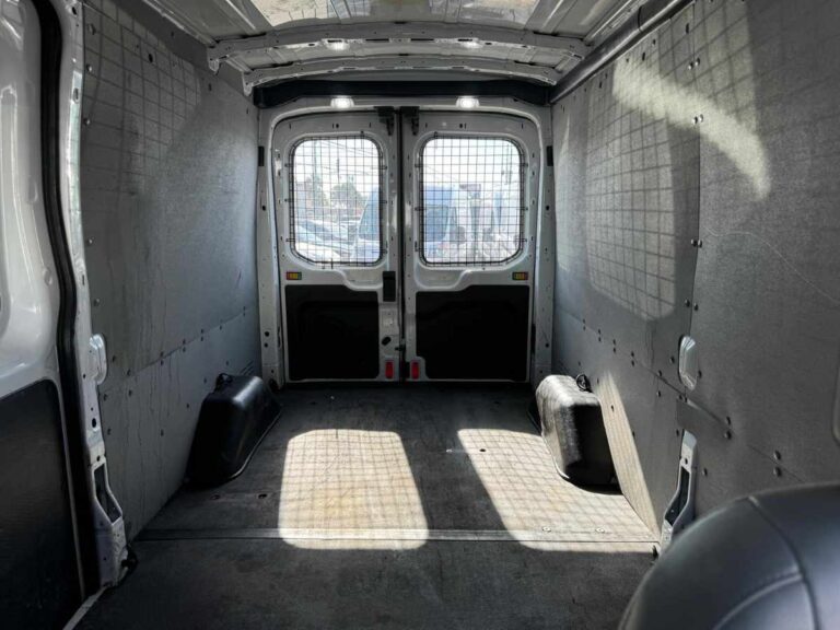 2019-ford-transit-250-branca-b53994 (12)
