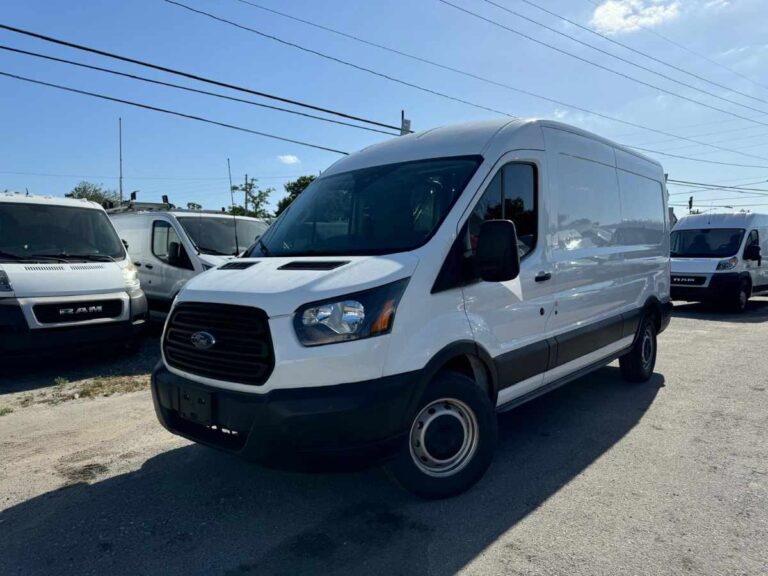 2019-ford-transit-250-branca-b53994 (3)