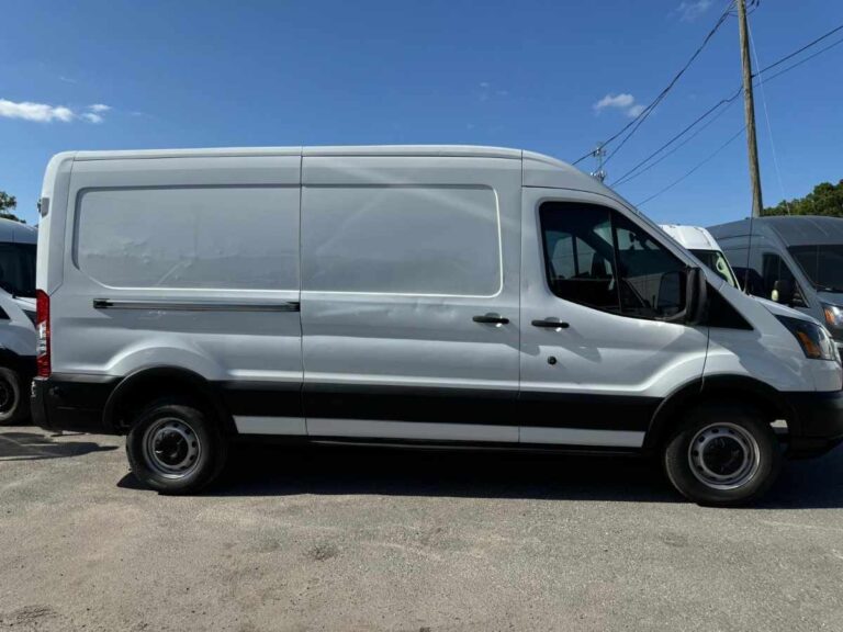 2019-ford-transit-250-branca-b53994 (6)