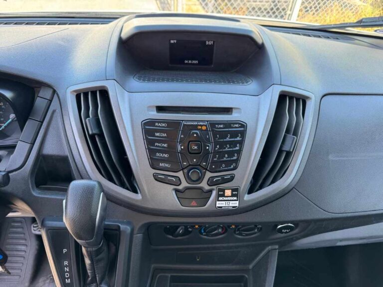 2019-ford-transit-250-branca-b53994 (9)