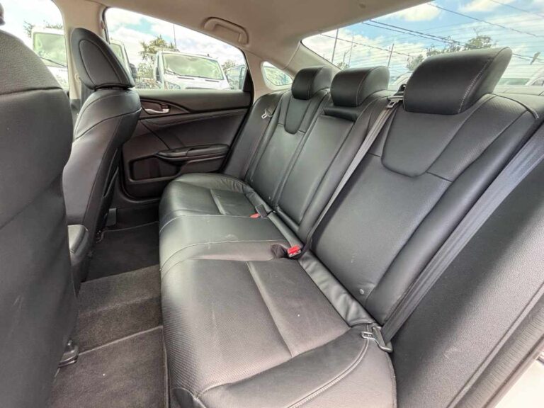 2021-honda-insight-touring-branco-001956 (9)