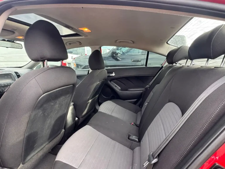 kia-forte-s-266887 (12)