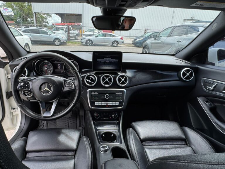 2017-mercedez-benz-cla-4matic-jpeg (15)