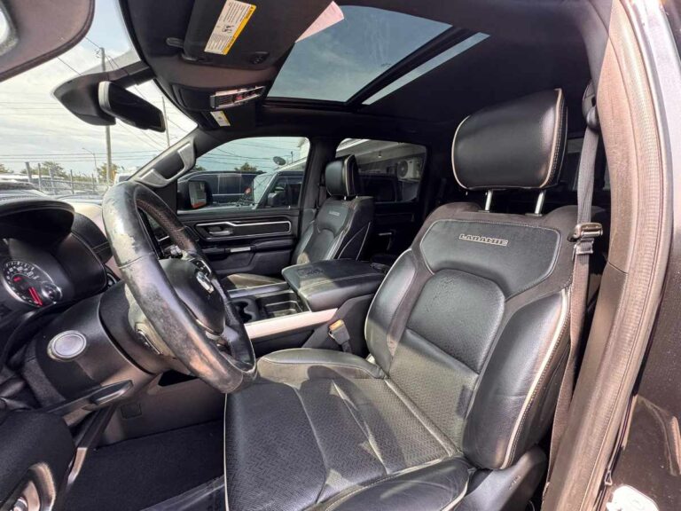 2019-ram-1500-laramie-preto-695079 (9)