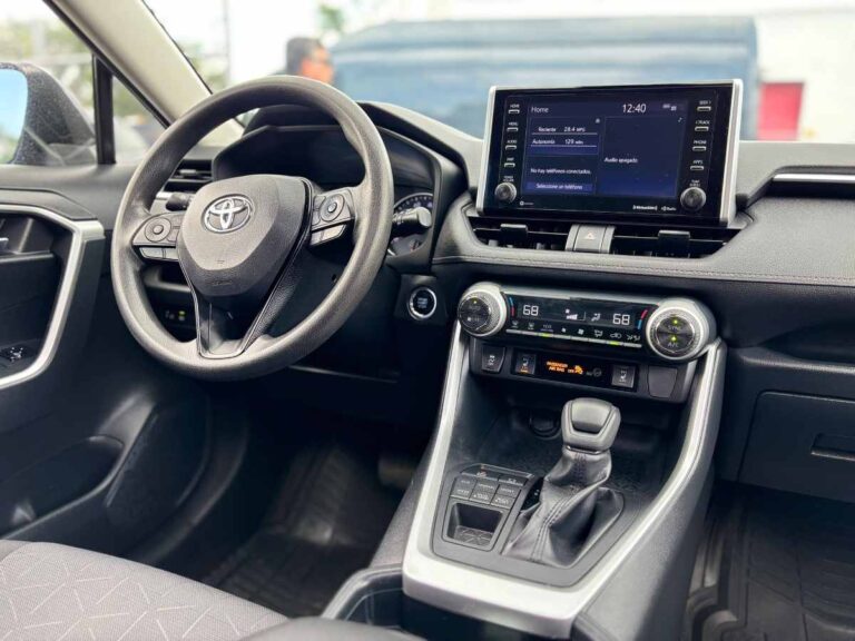 2019-toyota-rav4-xle-azul-014040 (20)