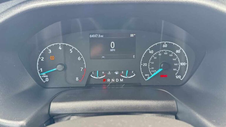 2020-ford-transit-250-azul-b13516 (12)