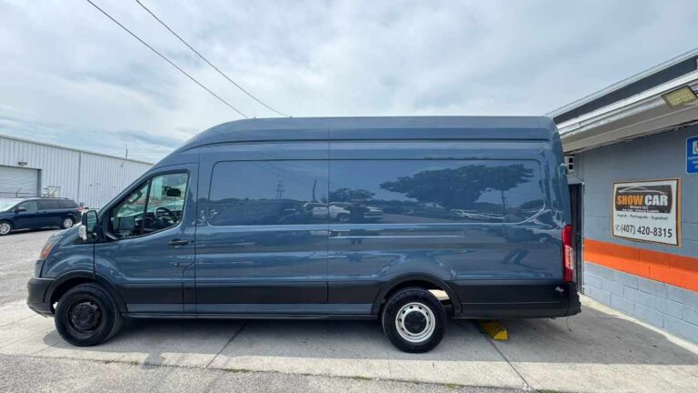 2020-ford-transit-250-azul-b13516 (3)