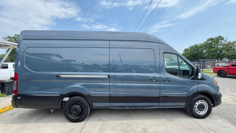2020-ford-transit-250-azul-b13516 (4)