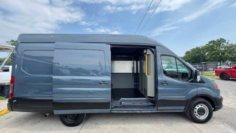 2020-ford-transit-250-azul-b13516 (5)