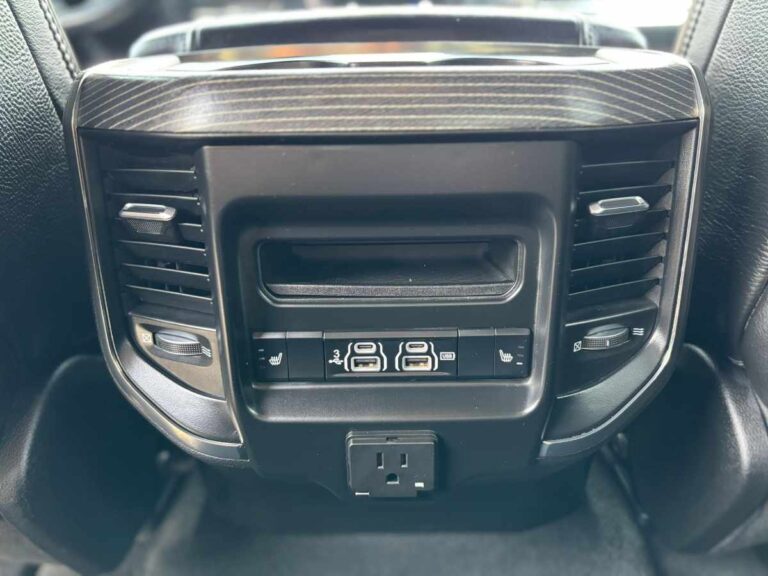 2020-ram-1500-limited-preto-299426 (20)