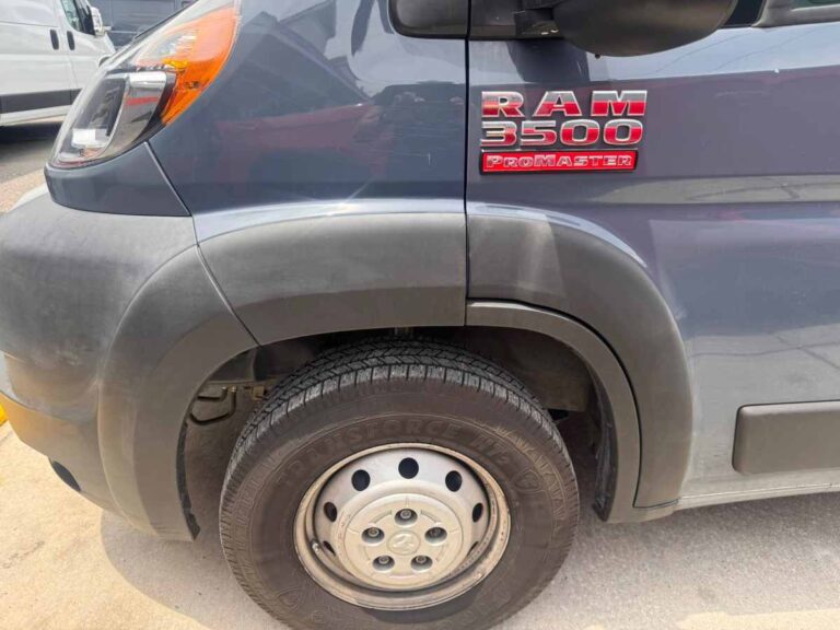 2019-ram-promaster-3500-159-wb-azul-541998 (10)