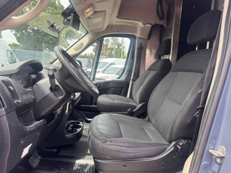2019-ram-promaster-3500-159-wb-azul-541998 (12)