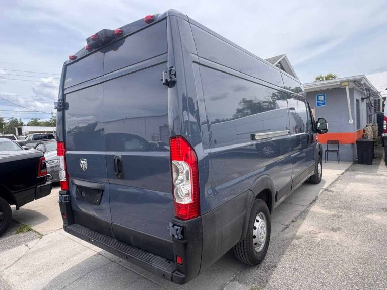 2019-ram-promaster-3500-159-wb-azul-541998 (5)