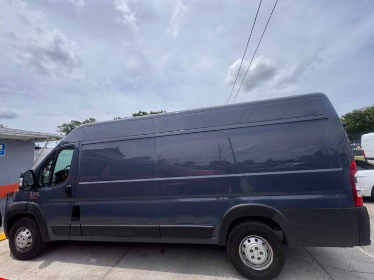 2019-ram-promaster-3500-159-wb-azul-541998 (6)