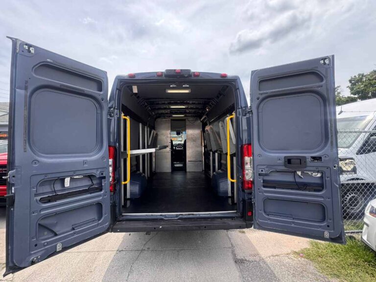 2019-ram-promaster-3500-159-wb-azul-541998 (9)