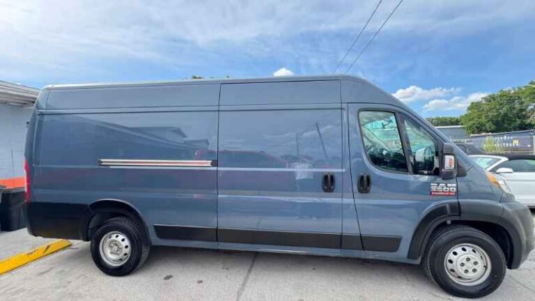 2019-ram-promaster-3500-159-wb-azul-564410 (5)