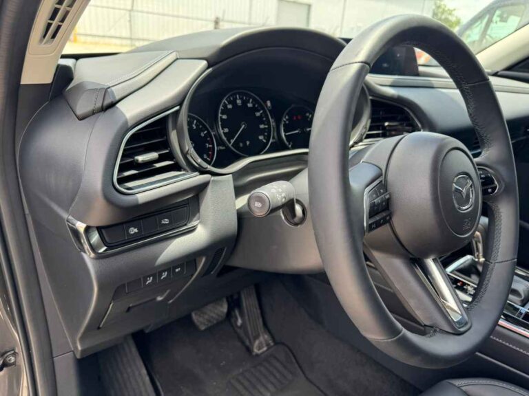 2025-mazda-cx-30-2.5-s-preferred-775560 (10)