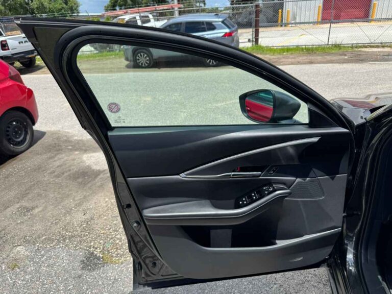 2025-mazda-cx-30-2.5-s-preferred-775560 (12)